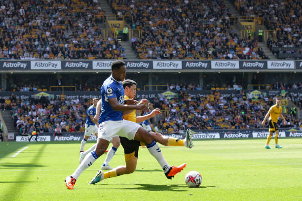 在首回合 在首回合