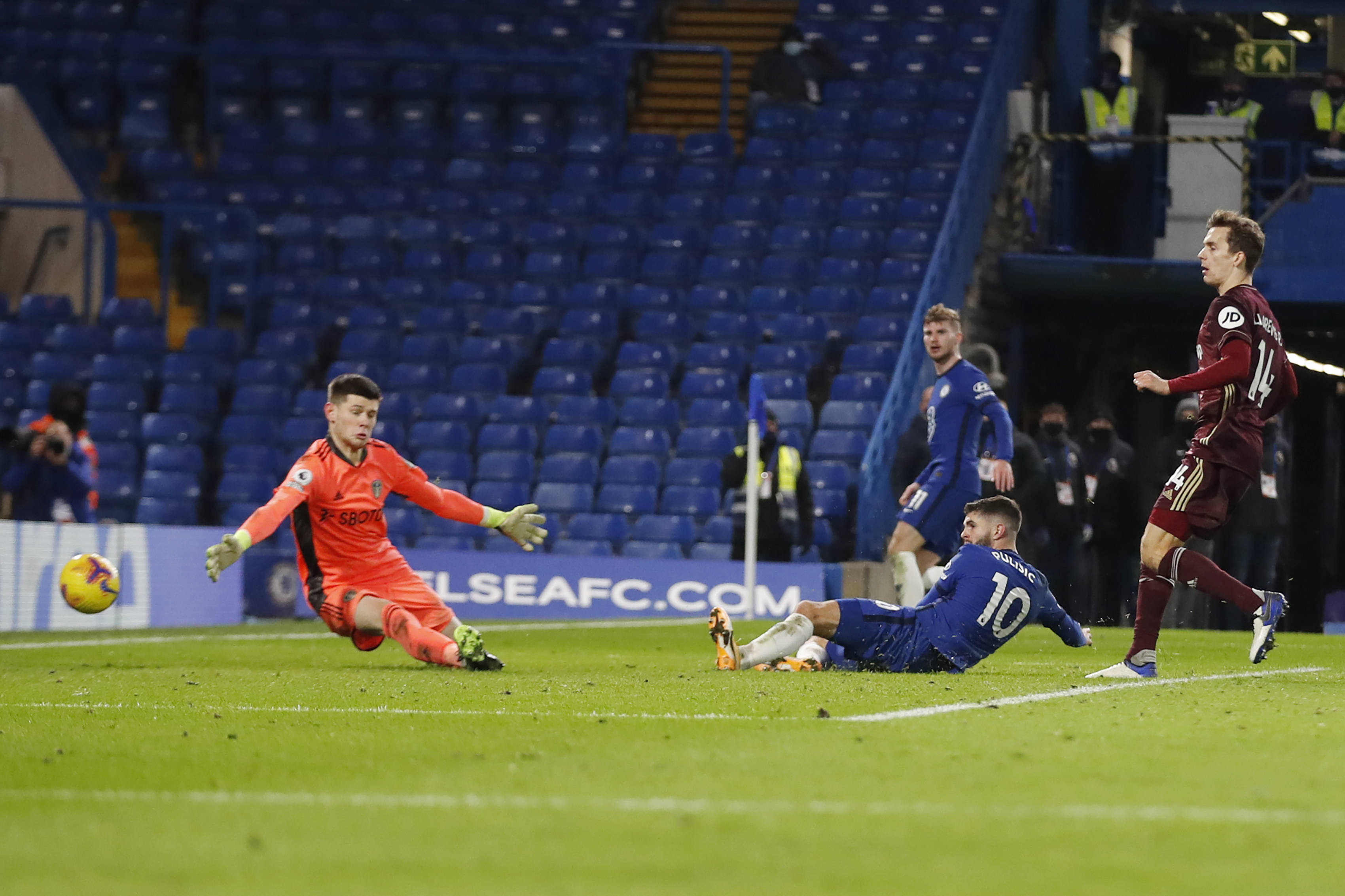 教练在进攻 教练在进攻